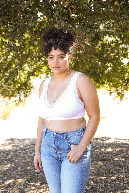 Curvy Lace Trim Padded Bralette