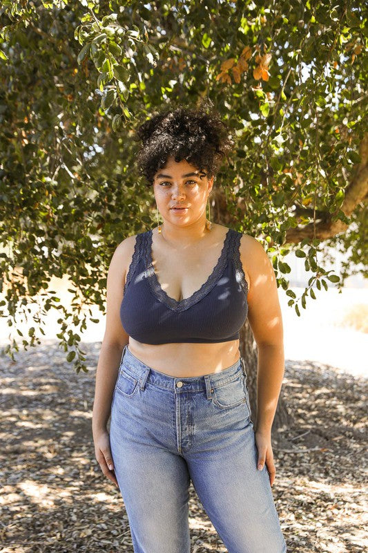 Curvy Lace Trim Padded Bralette