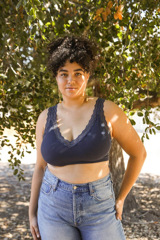Curvy Lace Trim Padded Bralette