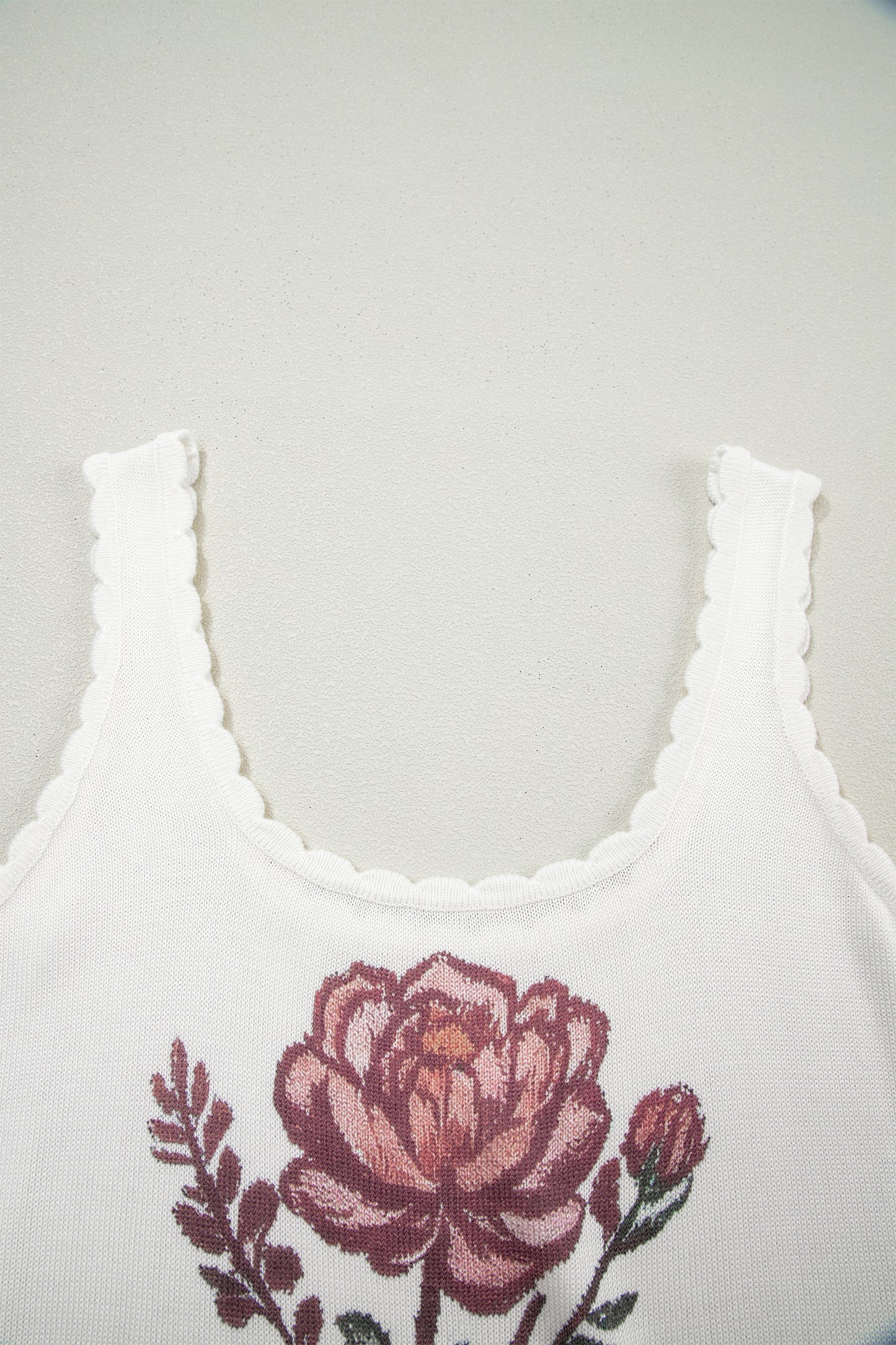 Retro Floral Print Scalloped Sleeveless Top