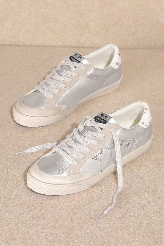 Star Detail Low Top Sneakers