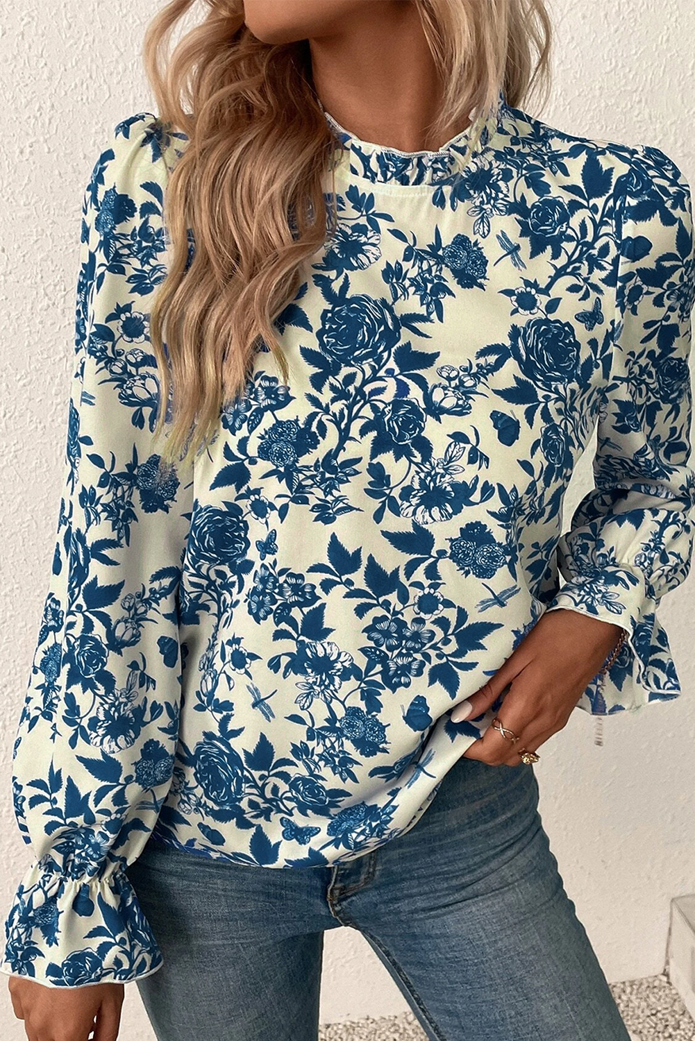 Floral Print Flounce Sleeve Keyhole Back Blouse